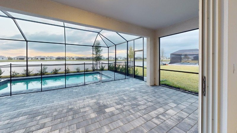 Building Photo - 7761 Lakes Edge Ln