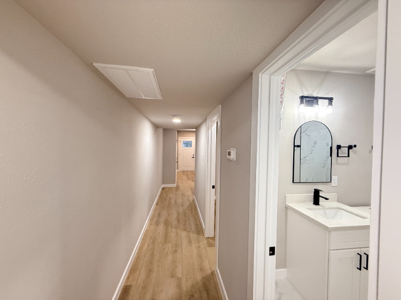 Building Photo - 5238 Pease St