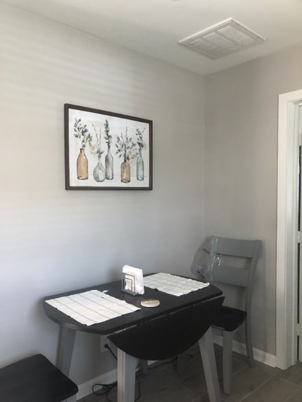 Building Photo - 17 Nature