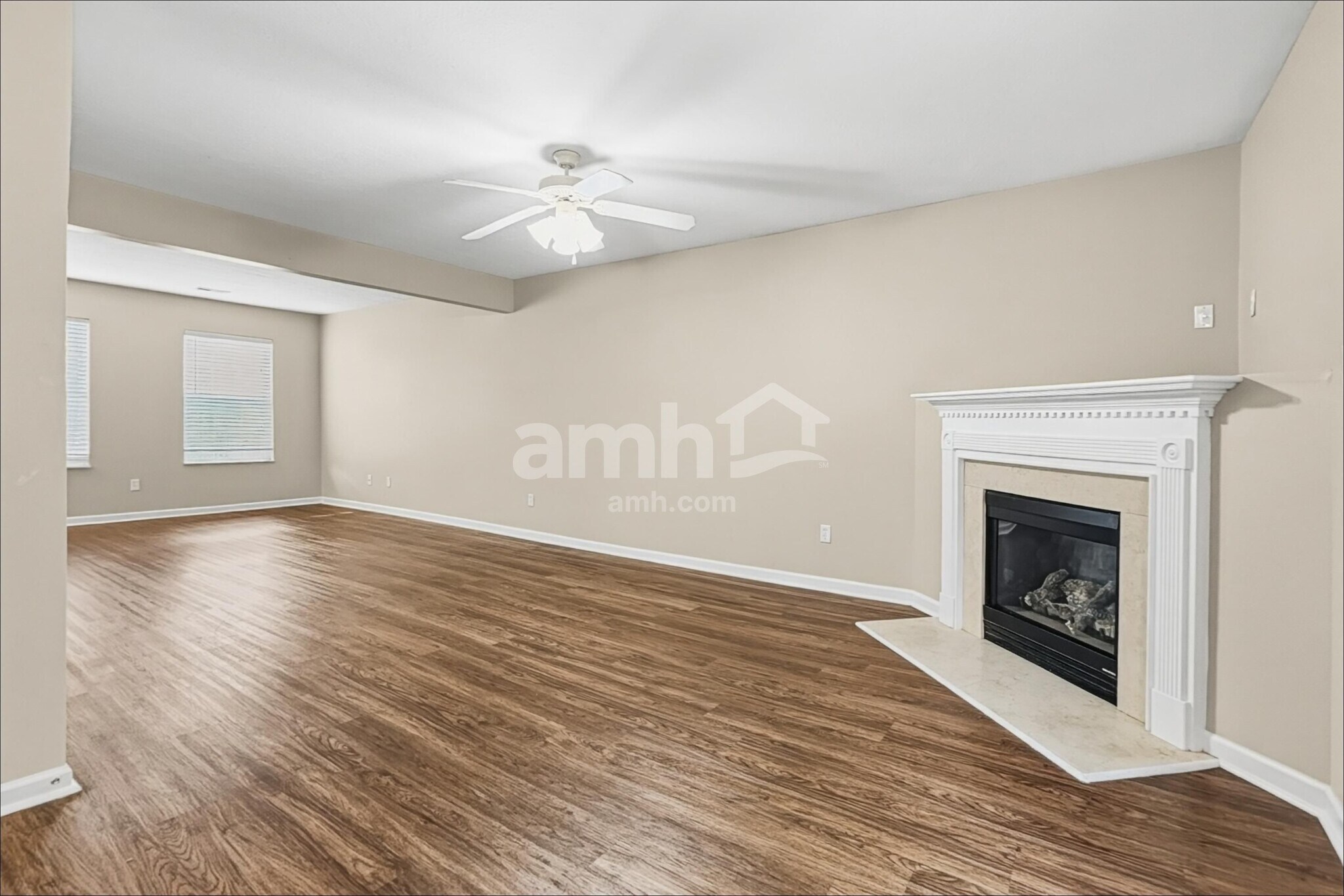 Building Photo - 4417 Oakbank Ln