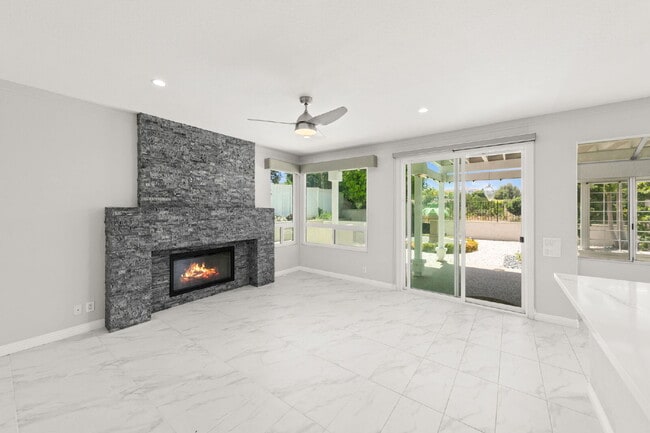 Building Photo - Stunning 4BR + Office/Den, 3BA View Home with 3-Car Garage!