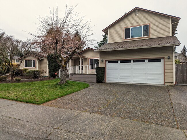 Double garage with opener - 1807 211th Pl NE