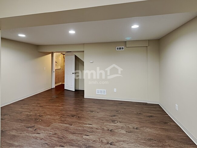 Building Photo - 268 Brandie Dr