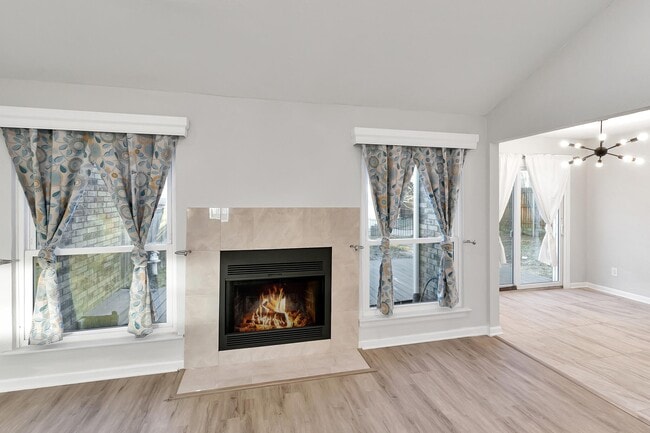 Building Photo - 246 Pinyon Ln