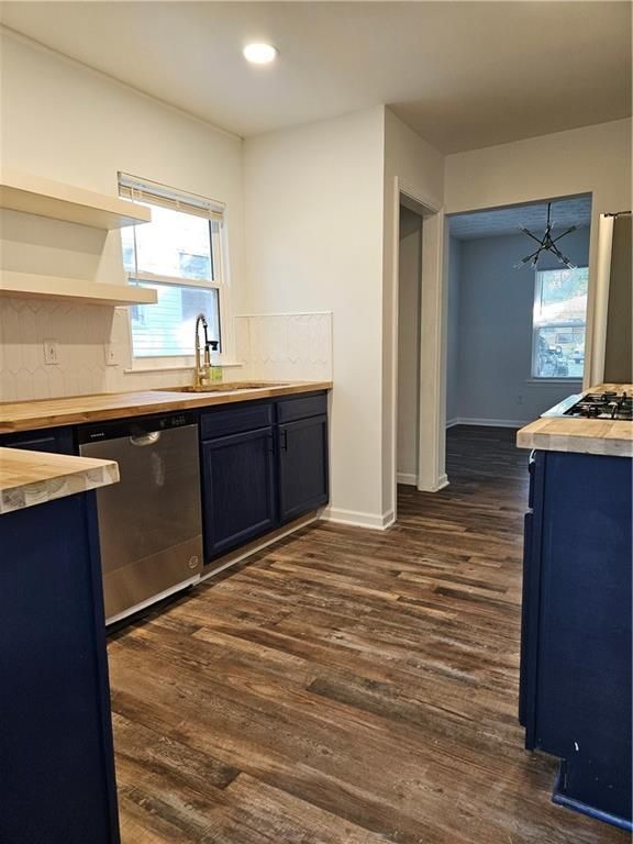 Building Photo - 369 Autumn Ln SW