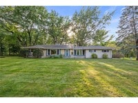 Building Photo - 3200 Chase Dr