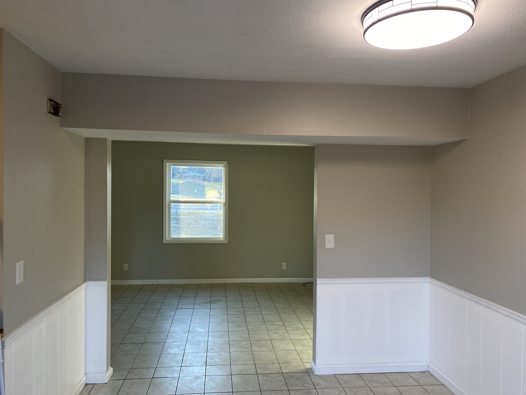 Building Photo - 3400 Maxon Rd