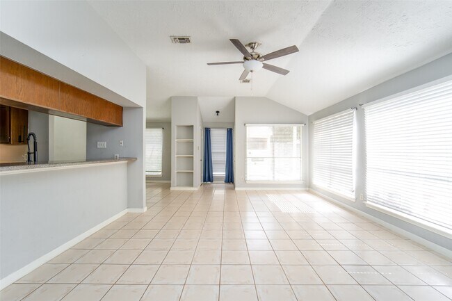 Building Photo - 8319 Wind Willow Dr