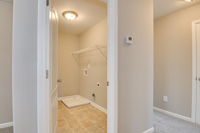 Building Photo - 848 Tyler Woods Dr