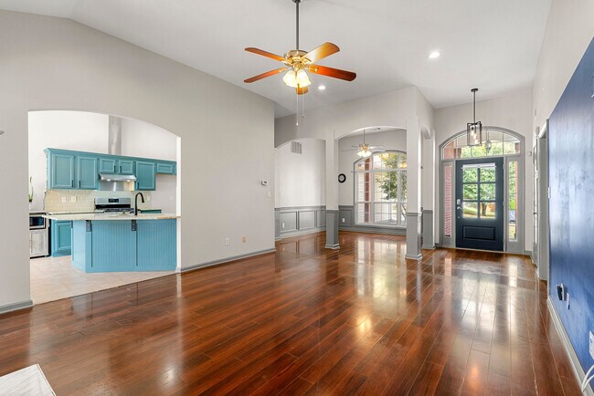 Building Photo - 5160 Oaks Landing Ct