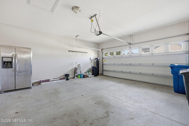 Building Photo - 321 Beale Ave