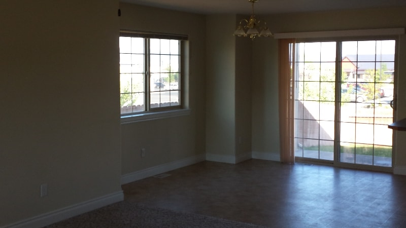 Building Photo - 1010 Redpoll Loop