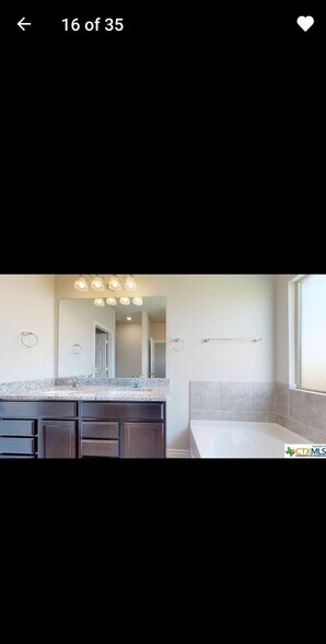 Building Photo - 109 Ayla Marie Dr