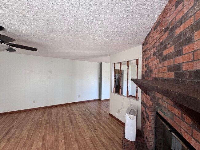 Building Photo - 202 Seville Cir