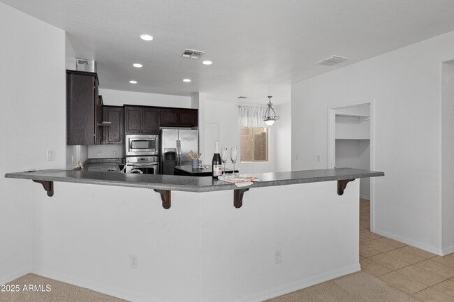 Building Photo - 3664 S Jasmine Dr