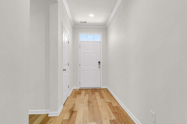 Building Photo - 9747 Black Willow Ln