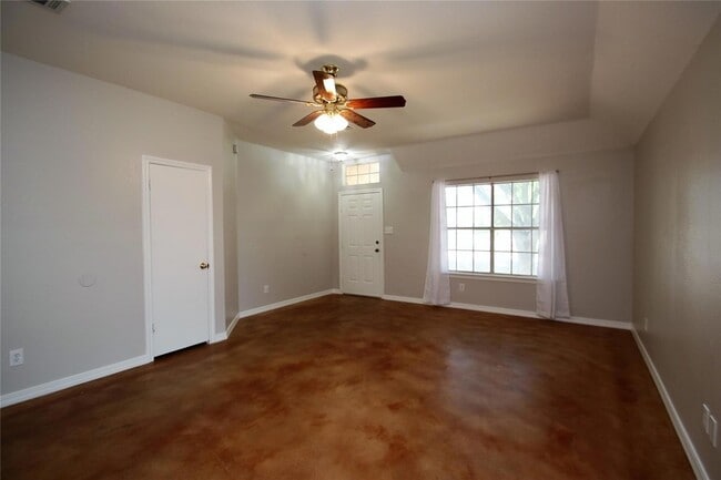 Building Photo - 12400 Captain Hopkins Cove