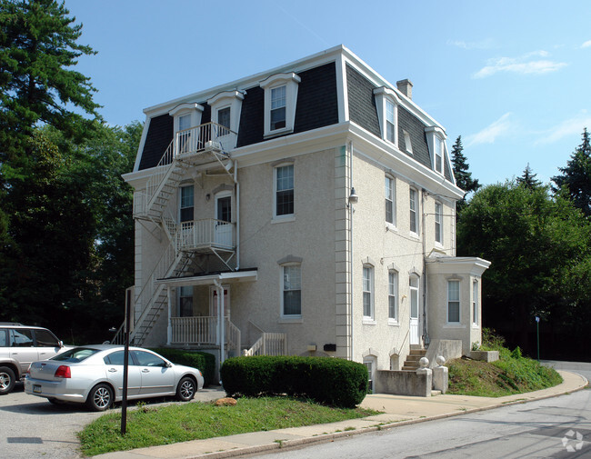 Building Photo - Villanova Crossing Apartments