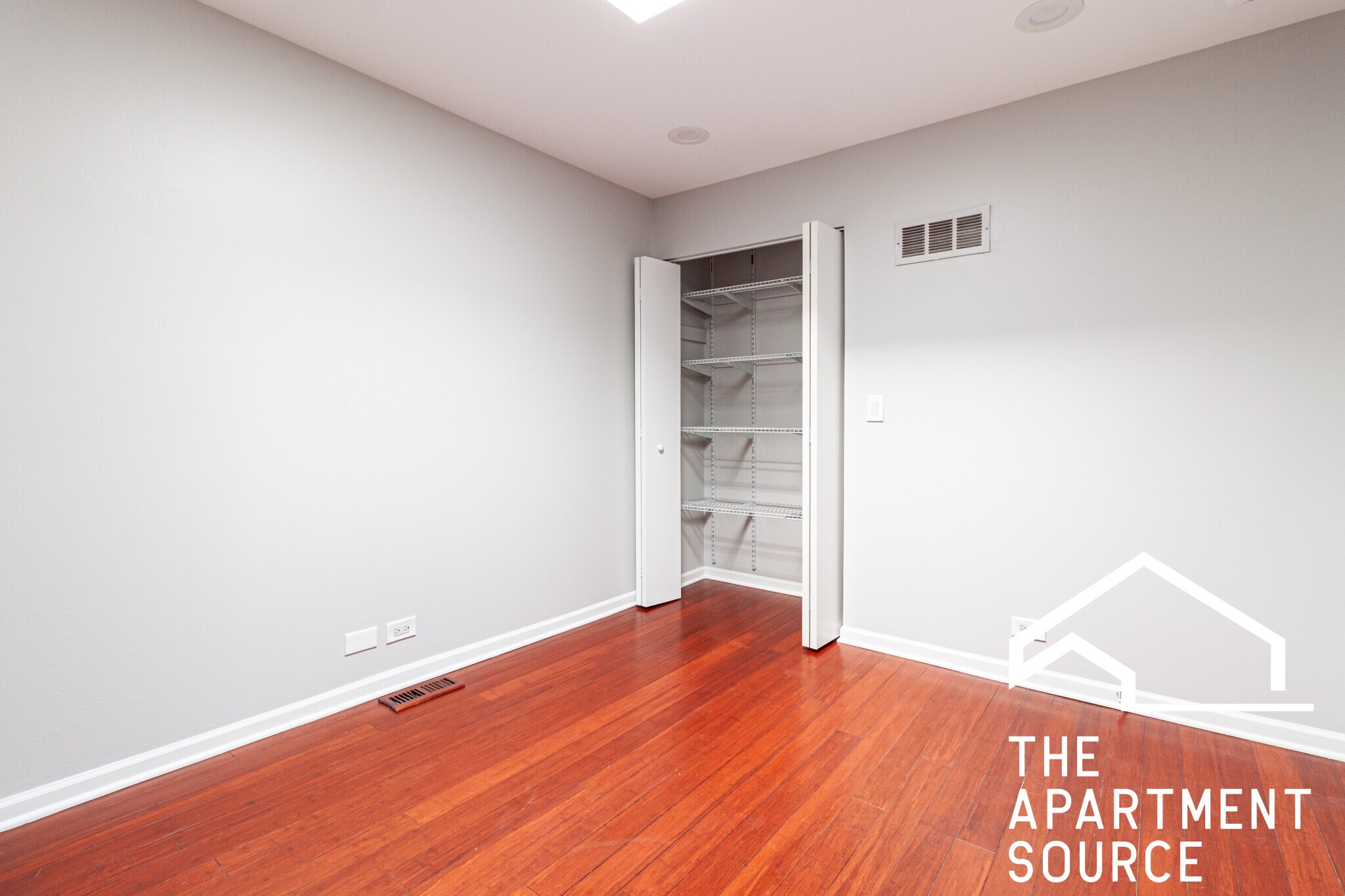 Building Photo - 752 W Gordon Ter