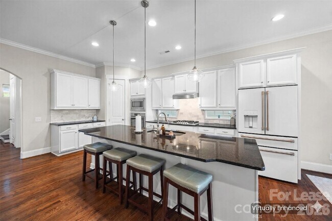 Building Photo - 522 Spring Landing Dr