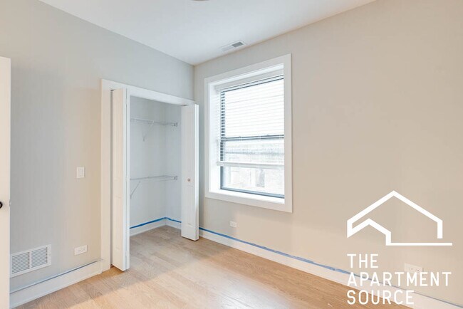 Building Photo - 4409 N Seeley Ave