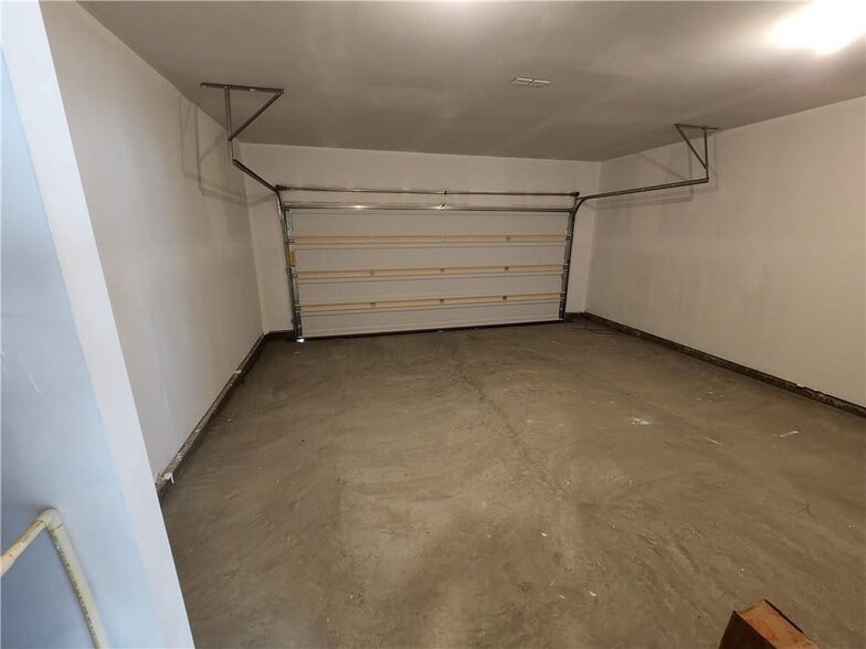 Building Photo - 151 Andria Wy NW