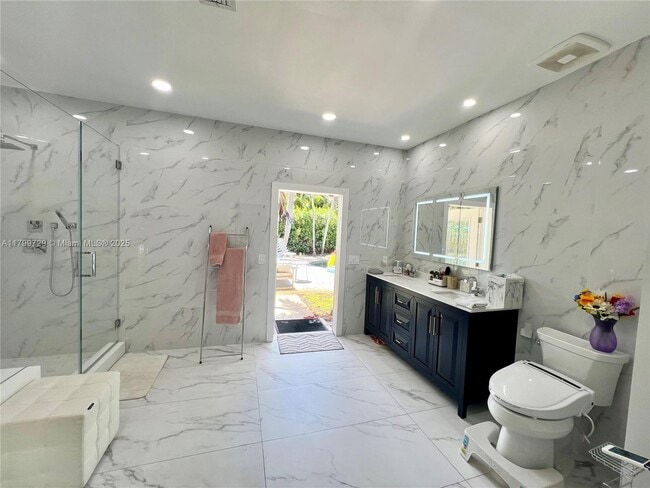 Building Photo - 101 SW 58th Ave