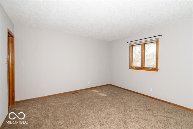Building Photo - 223 Carlin Dr