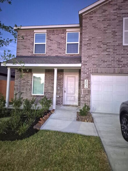 Building Photo - 20034 Palermo Shores Dr