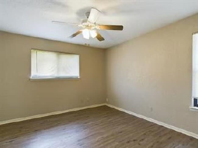 Building Photo - 294 Friendship Ln
