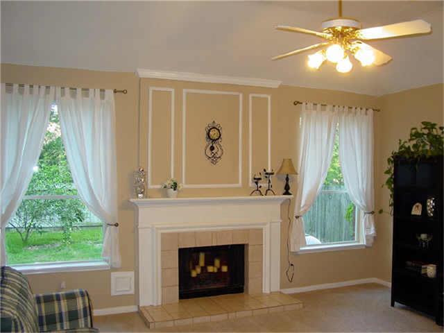 Building Photo - 6 Windfern Pl