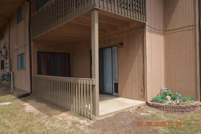 Building Photo - 1100 Woodlawn Ave