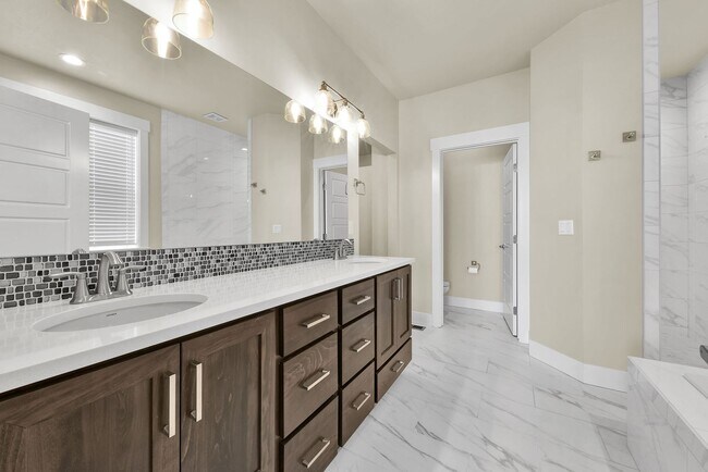Building Photo - Coming Soon! Newer Custom built home with ...
