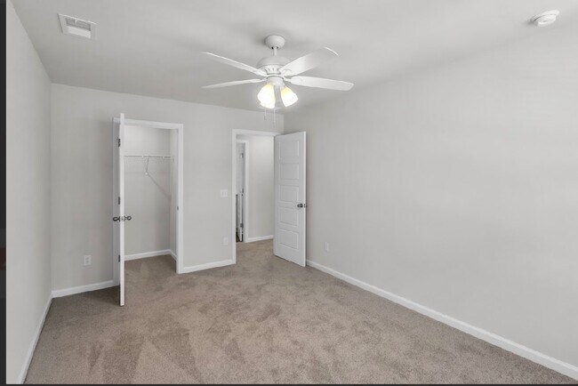 Building Photo - 8740 Silver Perch Ln