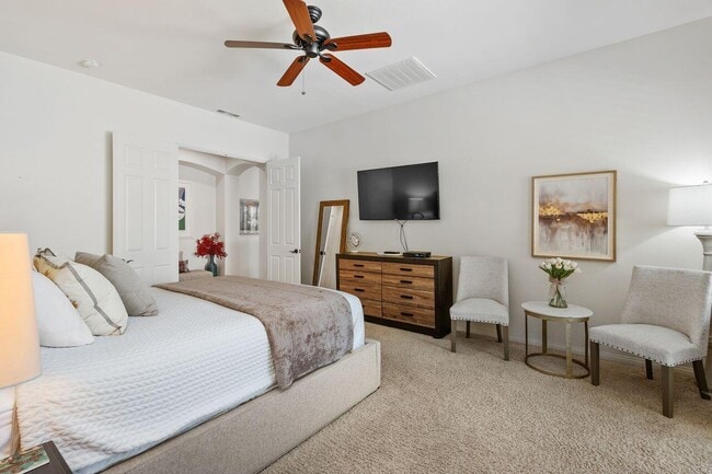 Building Photo - 48476 Bighorn Dr