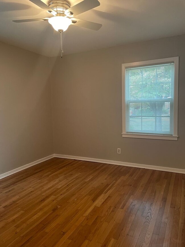 Building Photo - Single Family Home in East Sacramento