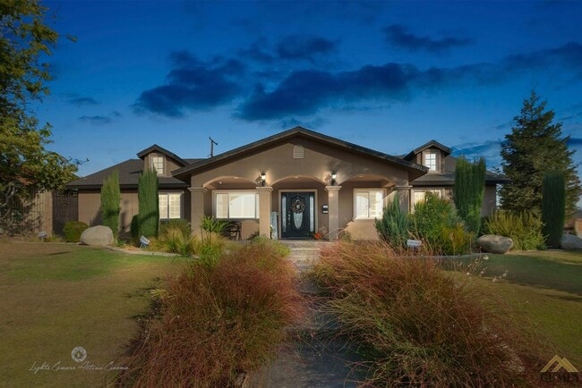 Primary Photo - Spacious Home for Rent - Coming Soon!