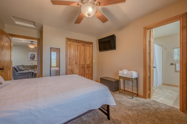 Building Photo - 160 Sun Mountain Loop