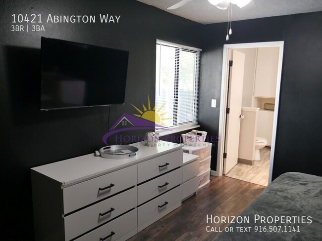 Building Photo - 10421 Abington Way
