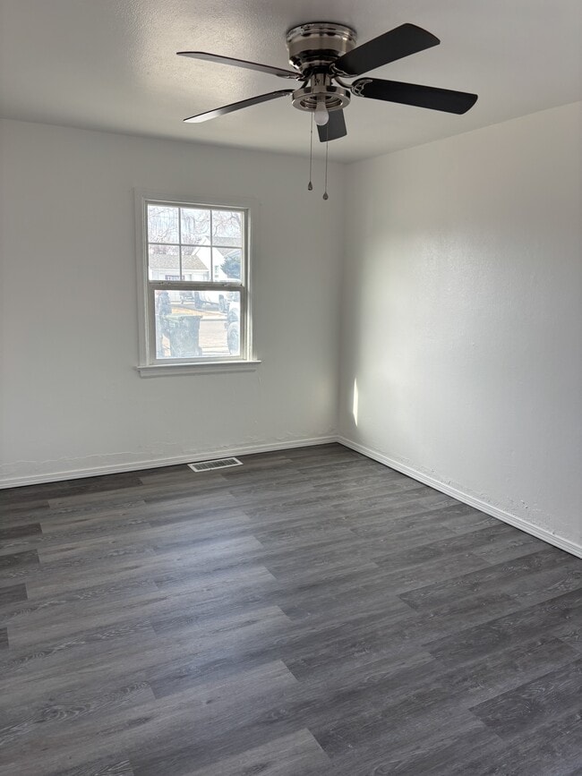 Building Photo - 622 Willard Ave