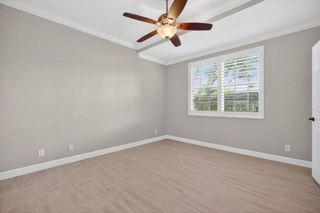 Building Photo - 160 Village Blvd