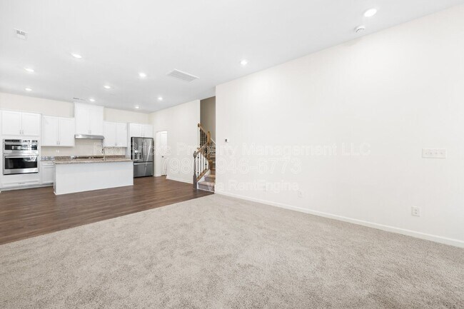 Building Photo - 5720 Rivulet Wy