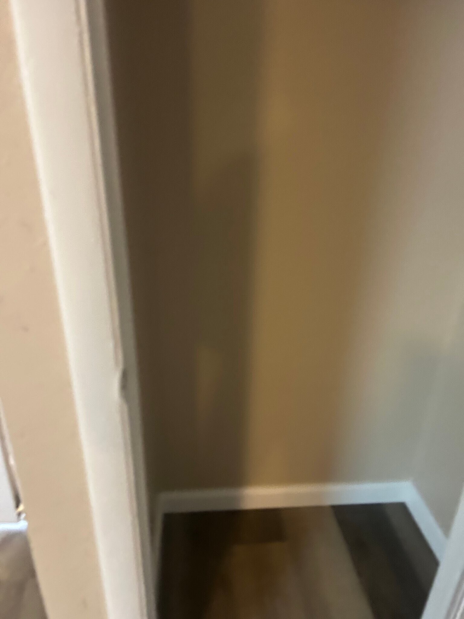 Building Photo - 808 W Cypress Ave