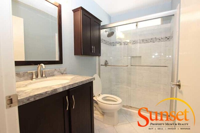 Building Photo - 4790 Arizona St