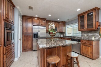 Building Photo - 8102 Tall Firs Ln