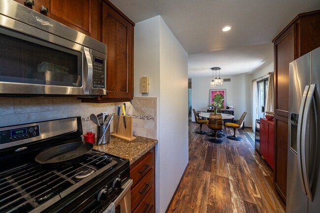 Building Photo - 3459 Reynard Way