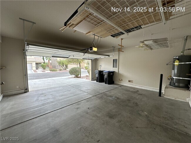 Building Photo - 6853 Feral Dove St