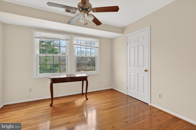 Building Photo - 20040 Bobwhite Ln