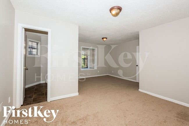 Building Photo - 4915 Foxhall Cove