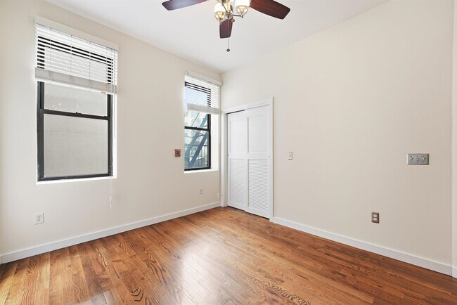 Building Photo - 405 4th St